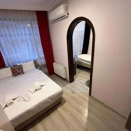 Moonlight Hostel *